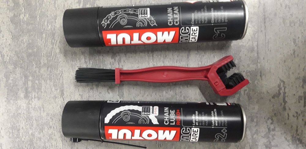 Zestaw Motul do napędu łańcucha motocykla Prezent CHain Lube wysyłka