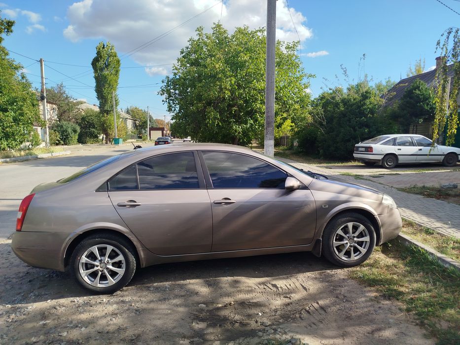 Nissan primera p12