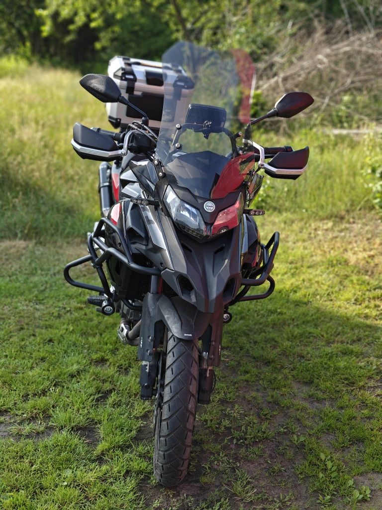 Szyba do Benelli TRK 502X 53cm