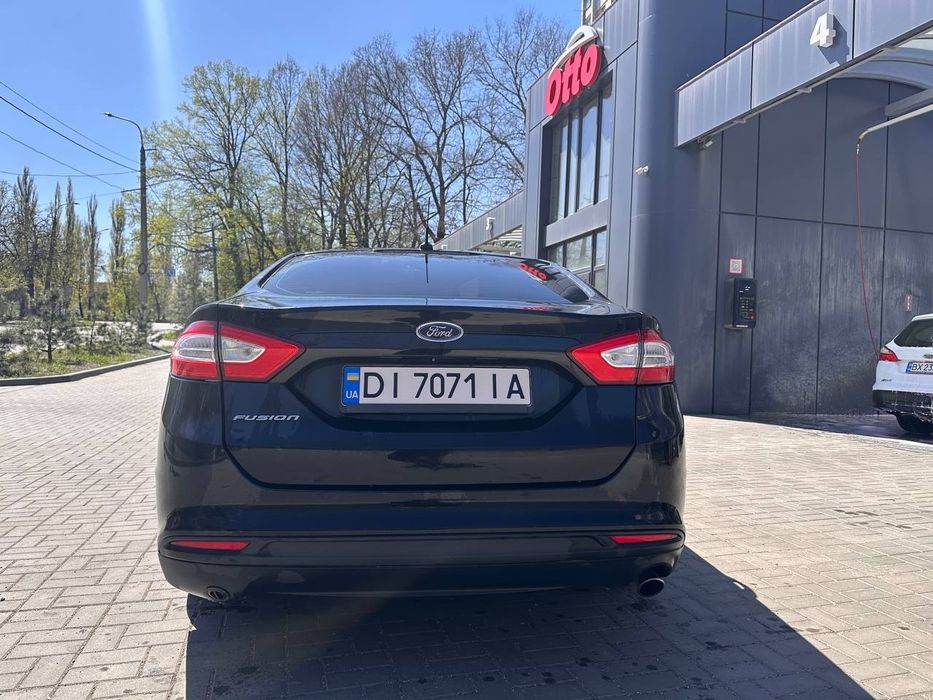 Ford fusion 2014 рік (газ/бензин)
