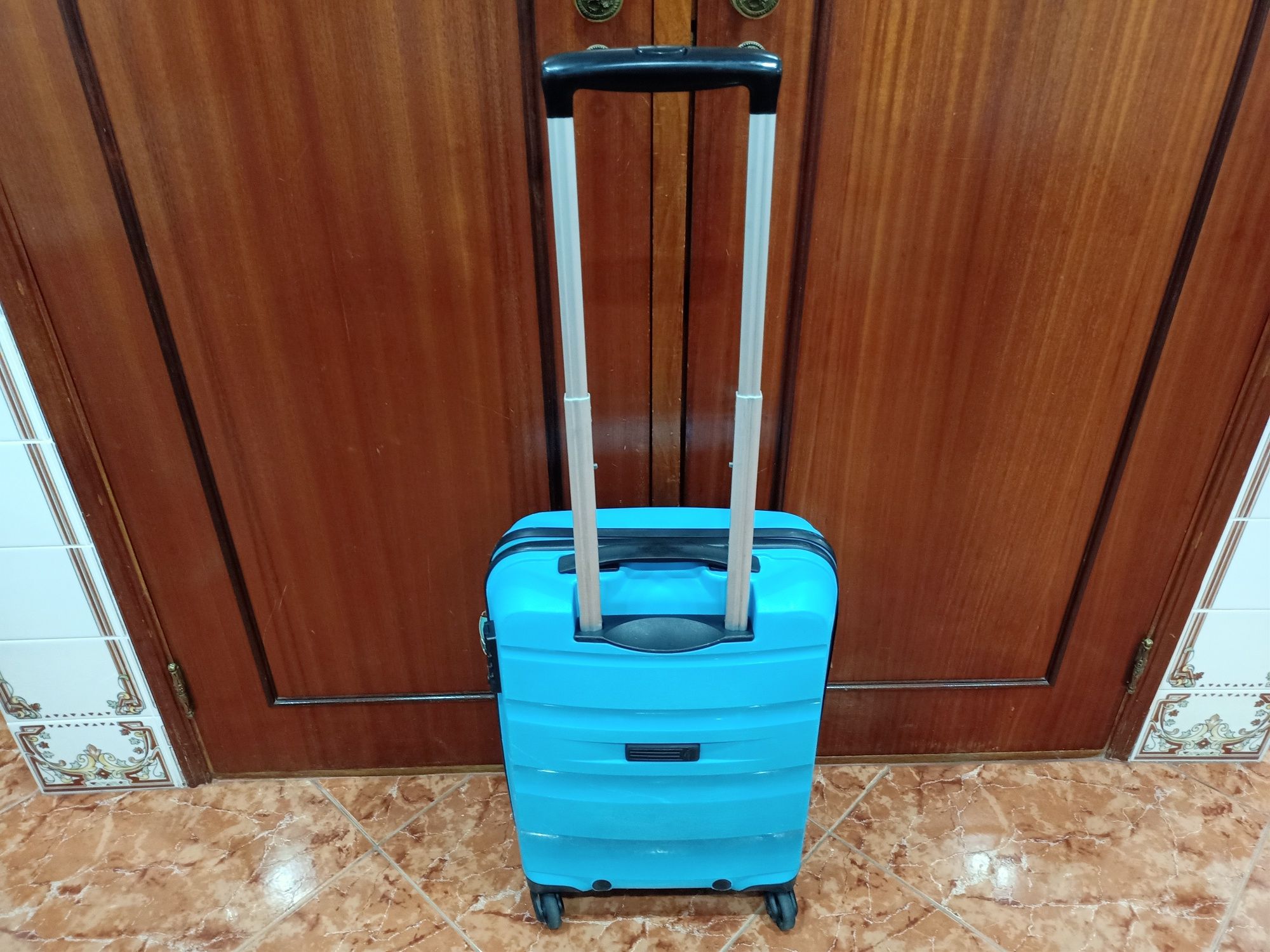 Mala malas de cabine 8 a 10kg viagem carro casa quarto apartamento.