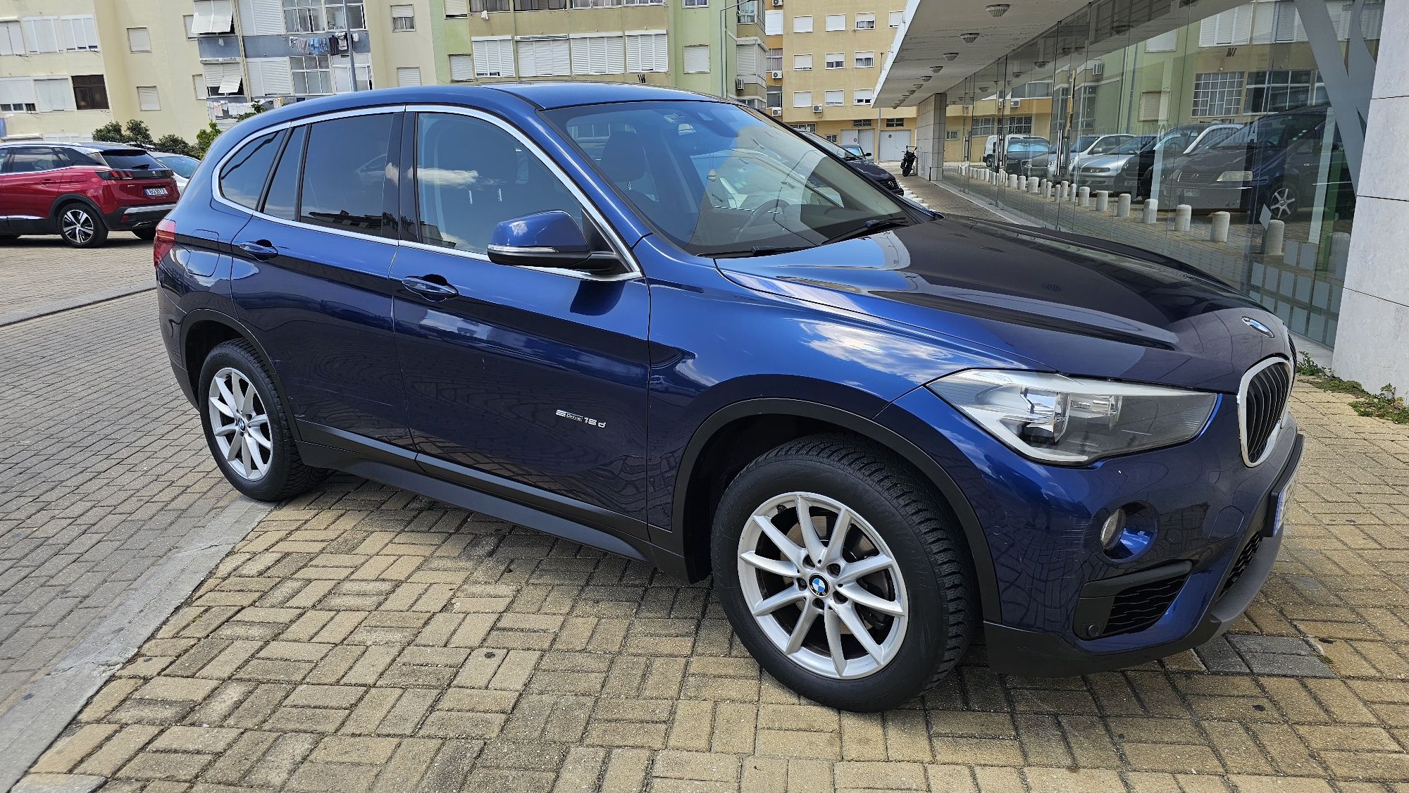 Vendo BMW X1 Sdrive 16d (aceito retoma)