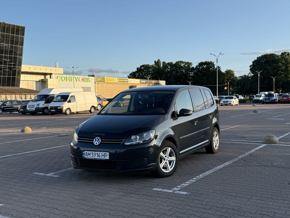 Volkswagen Touran 2.0 TDI 2015 рік