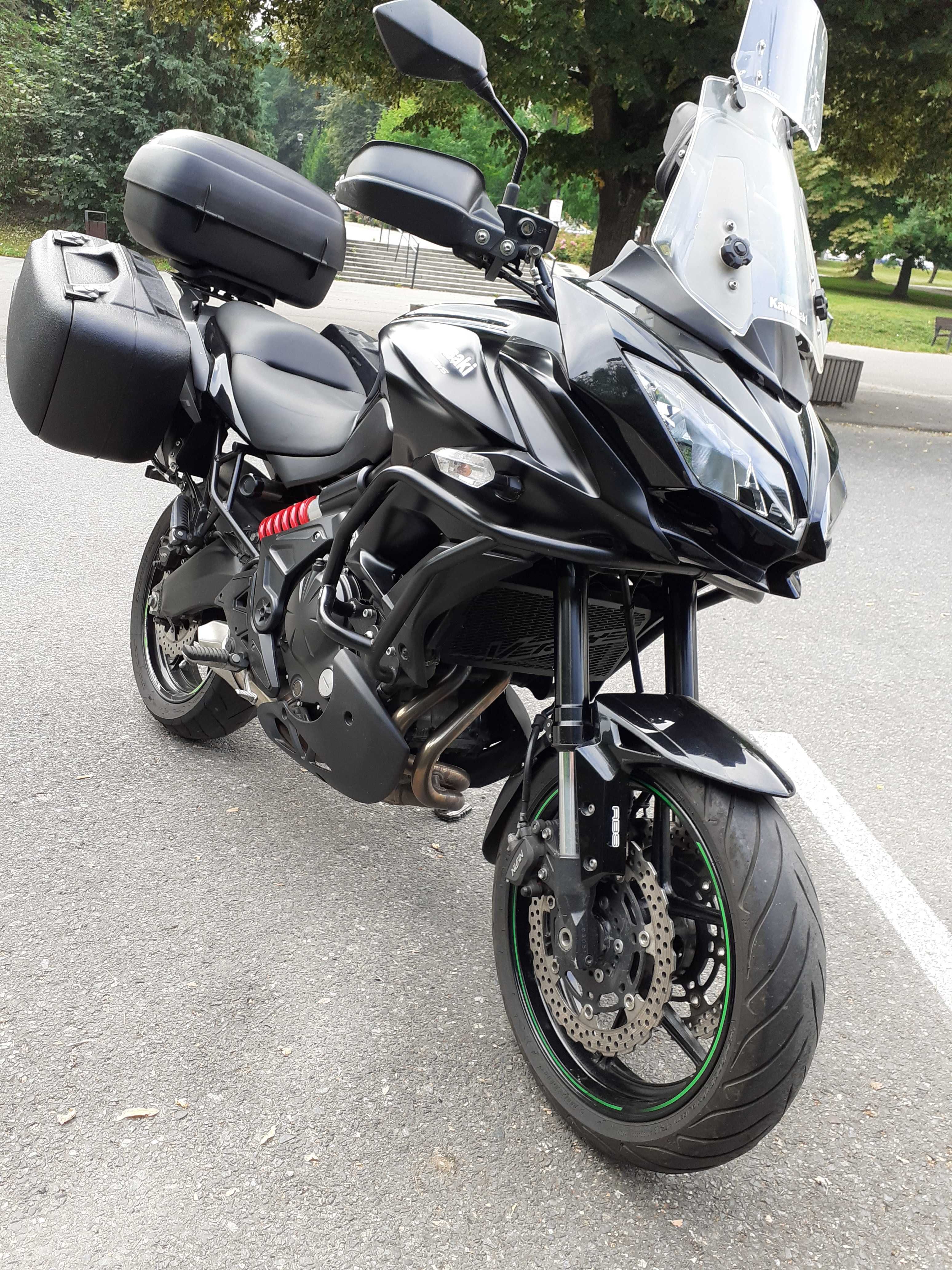 Kawasaki Versys 650 | 2015 | Kufry | Gmole | Stan bdb | 42 tys. km