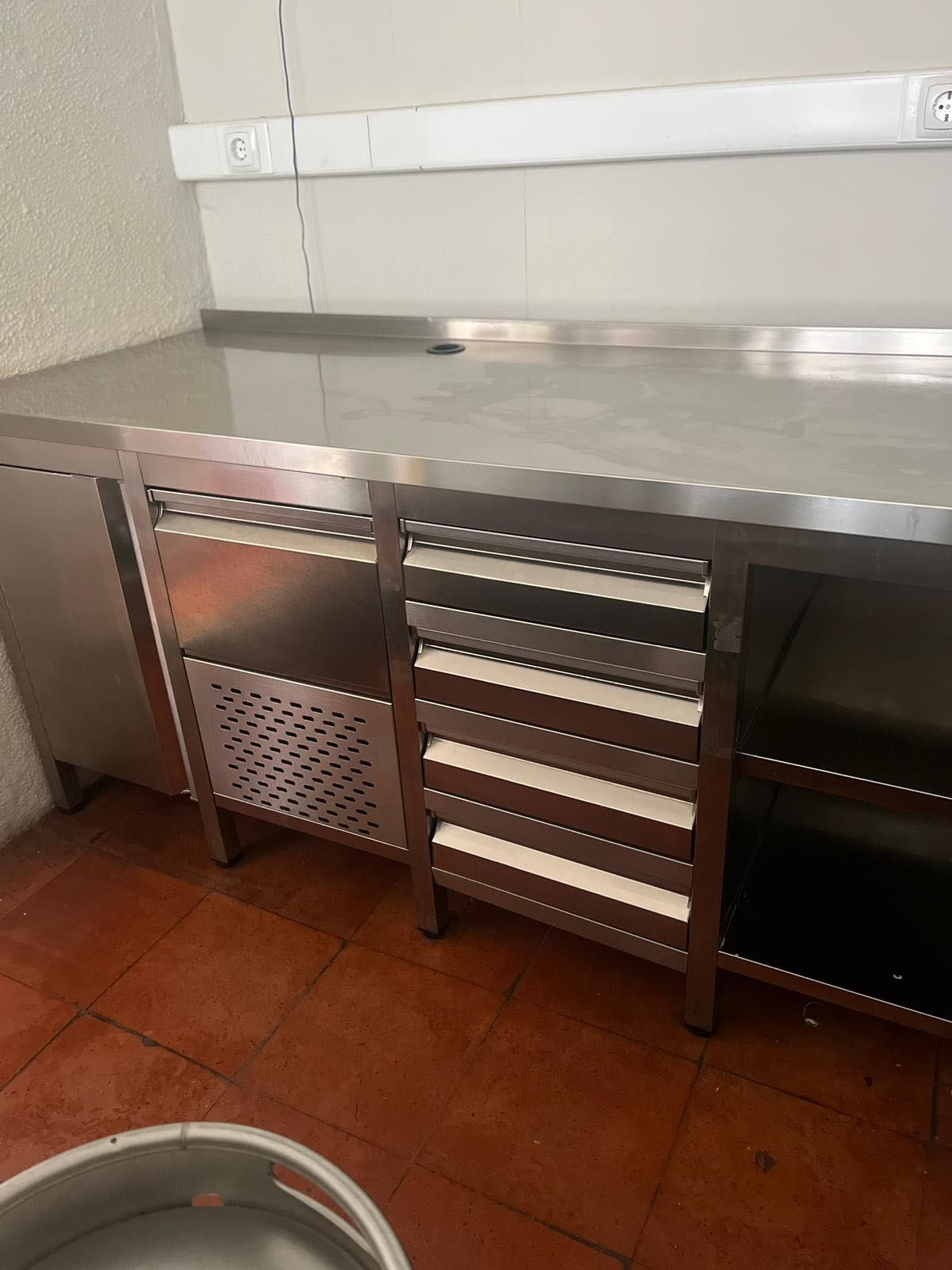 Bancada de Inox para máquina de café