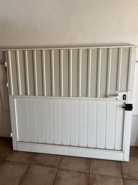Portao aluminio branco