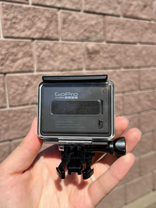 Екшн-камера Go Pro Hero HWBL1 в гарному стані.