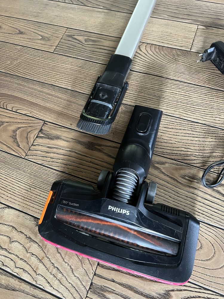 Odkurzacz bezprzewodowy Philips  FC6722 01