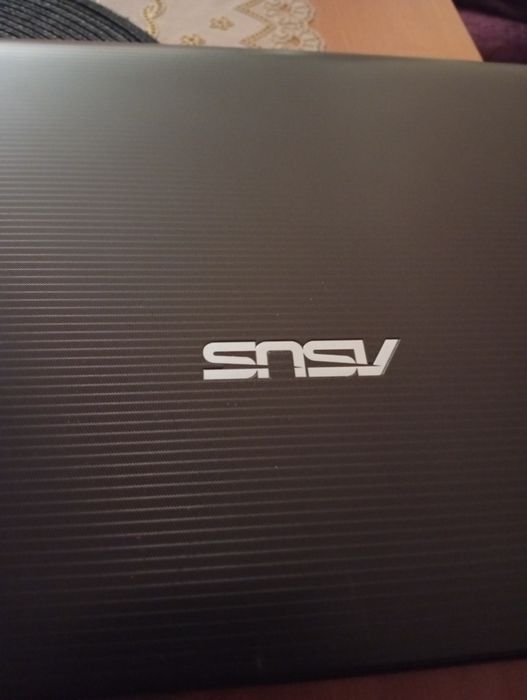 Sprzedam komputer ASUS