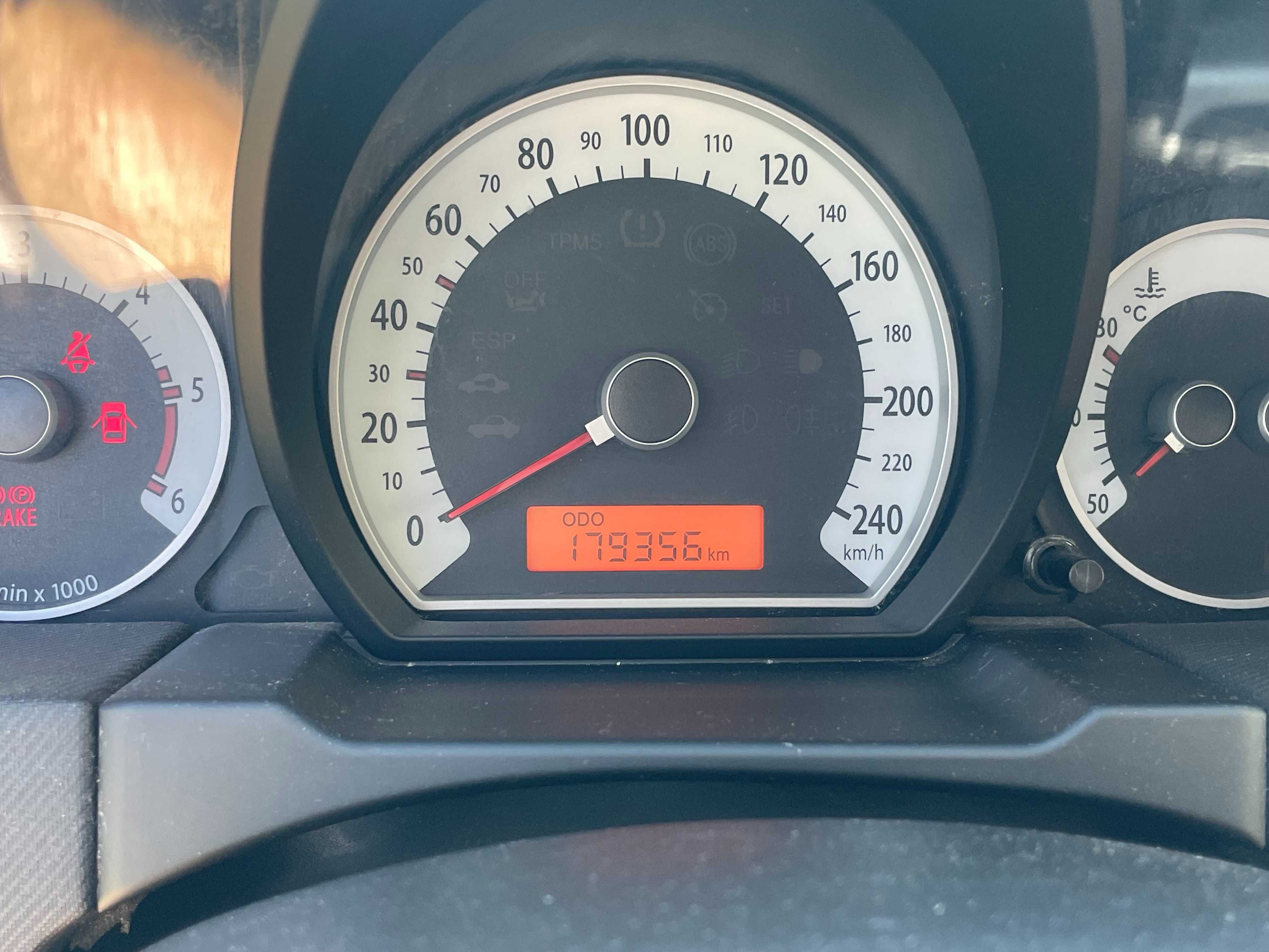 Sprzedam zadbaną Kia Ceed 2007r 1.6crdi 90km