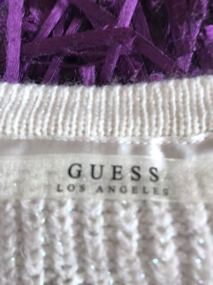 Sweter Guess