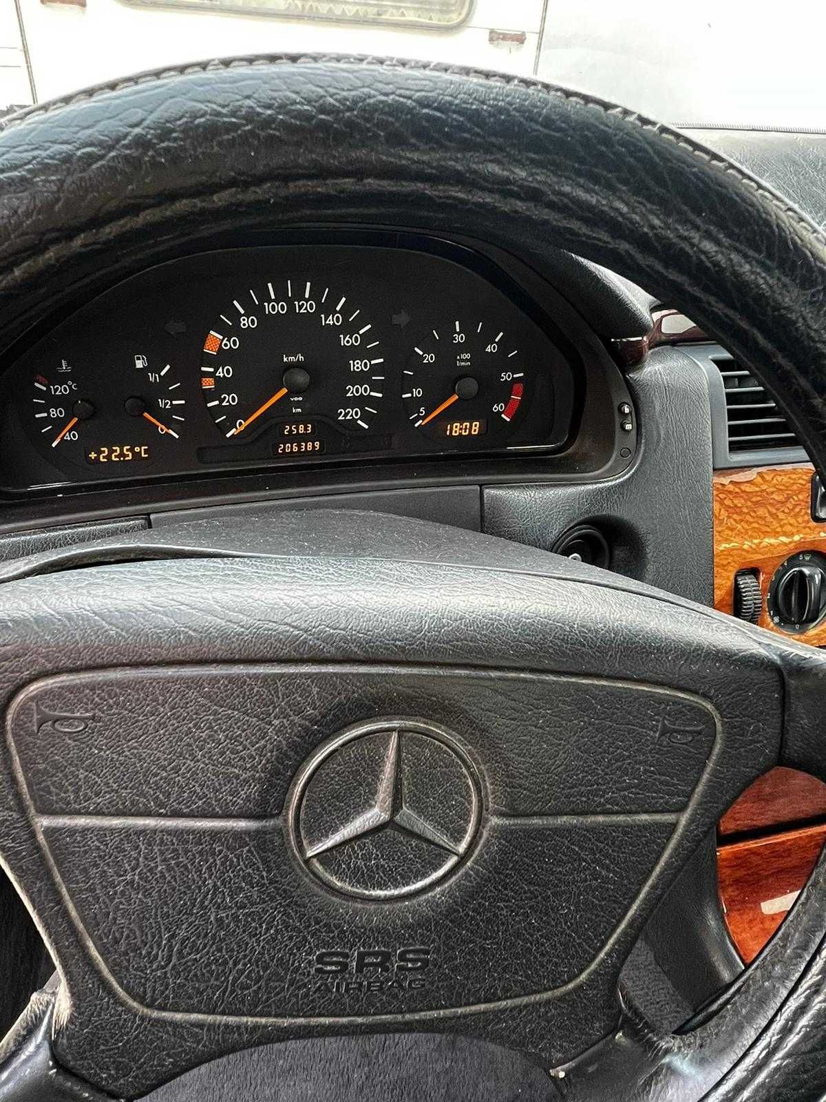 Mercedes E220 Diesel