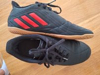 Buty do piłki nożnej halowe Adidas r. 36 2/3