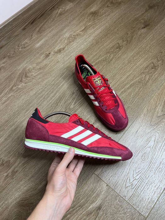 Продам БОМБЕЗНІ чоловічі кросівки Adidas SL 72