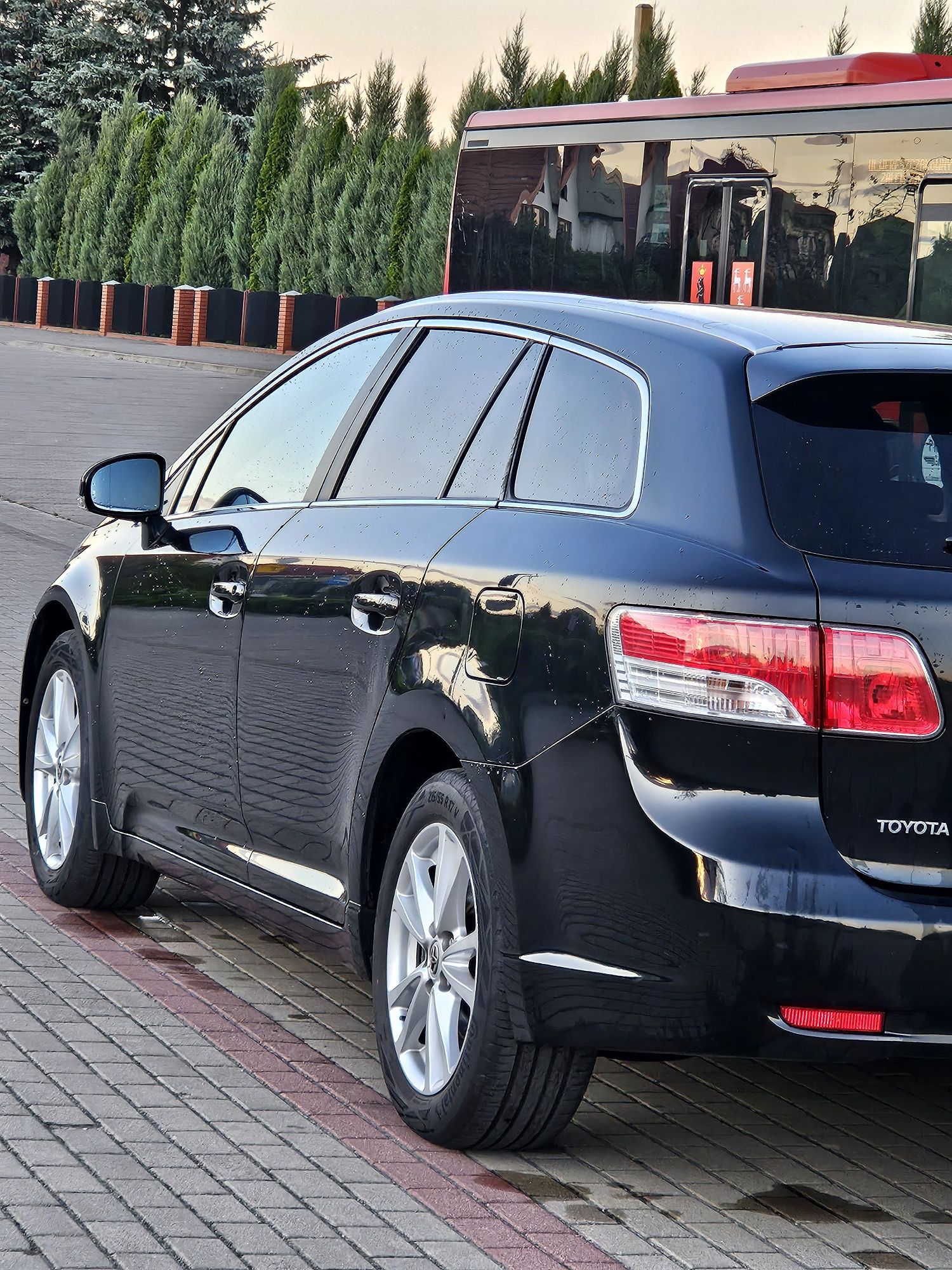 Toyota Avensis 2011r. 1.6 Benz.