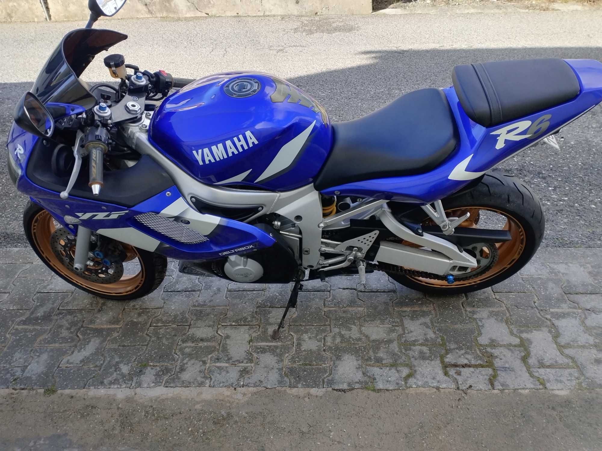 Yamaha yzf r6 2001