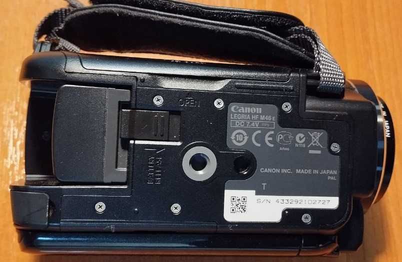 Відеокамера Canon Legria HF M46