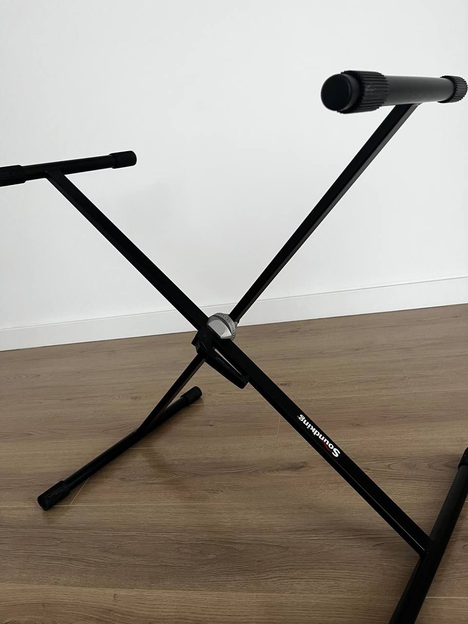 Сентизатор Yamaha PSR-E373