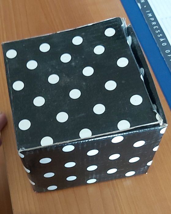 Conjunto 2 chávenas de café às bolinhas