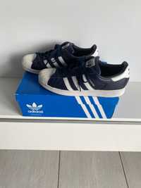 Buty Adidas w bardzo dobrym stanie 46 i dwie trzecie.