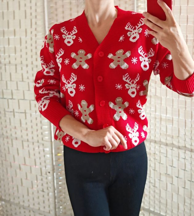 Sweterek świąteczny rozpinany w ciasteczka i snieżynki