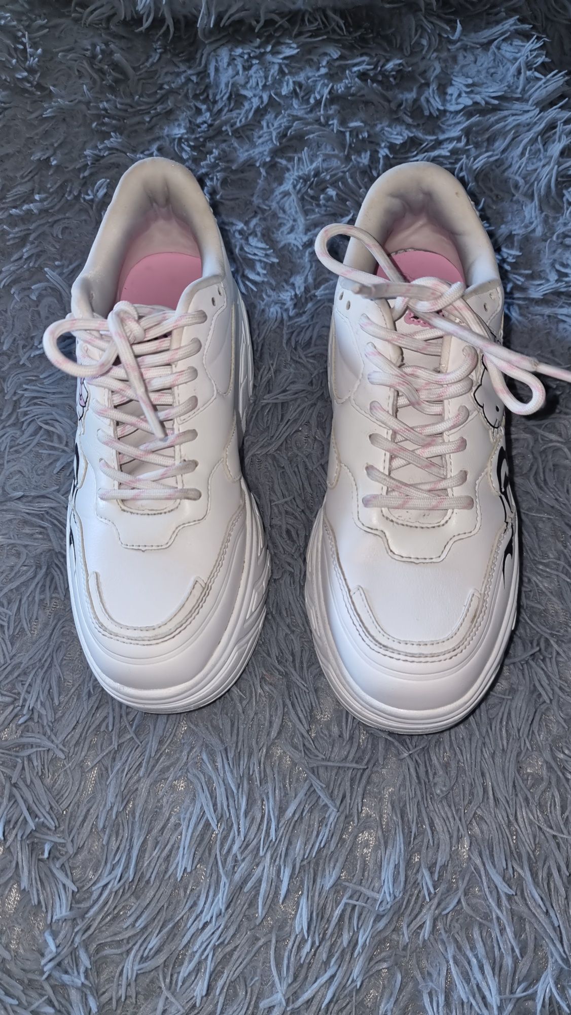 Buty na platformie Hello Kitty rozmiar 37