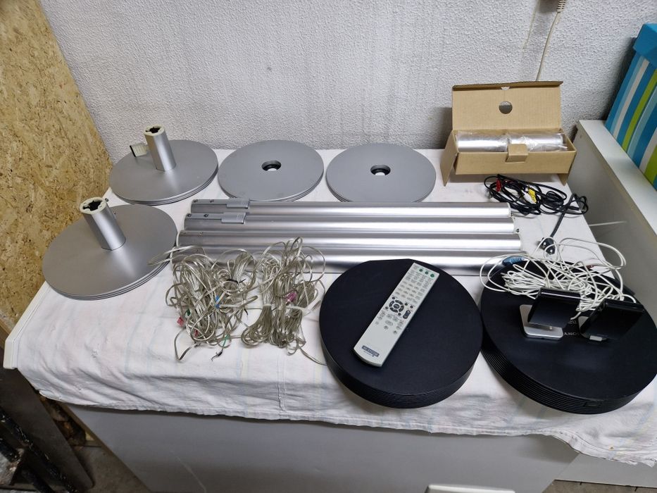 Vendo sistema home Teather Sony, completo, comando remoto e acessórios