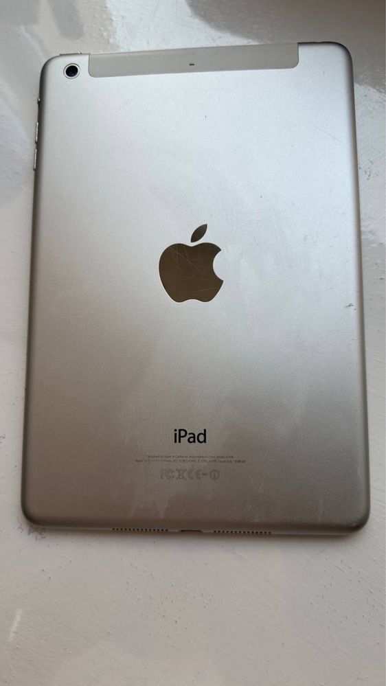 Продам айпад/iPad mini A1490