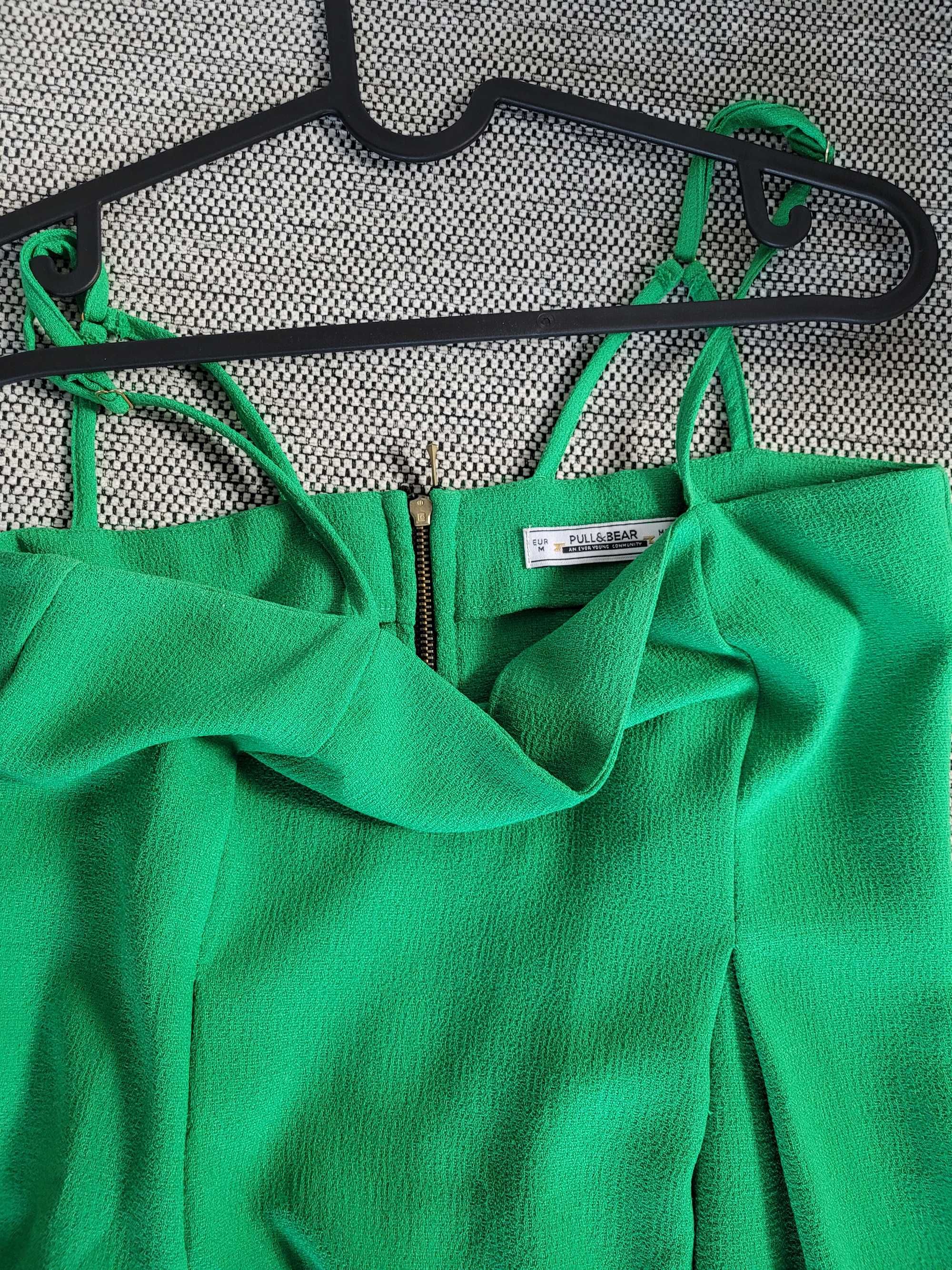 sukienka zielona Pull & Bear M