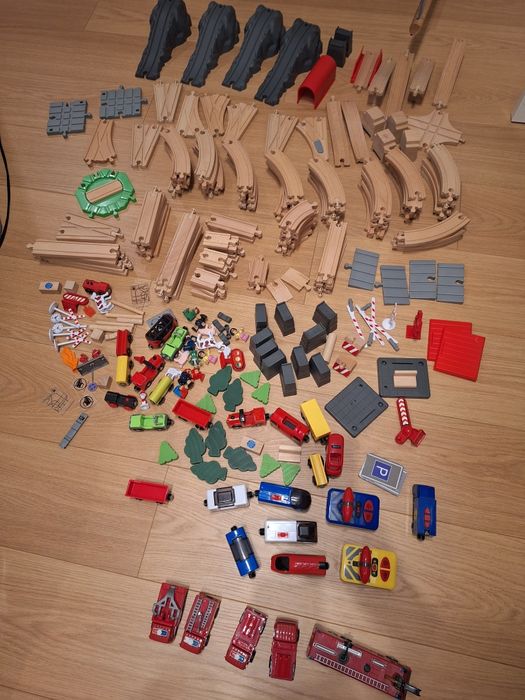 Mega zestaw torów drewnianych i pociągów  kolejka drewniana