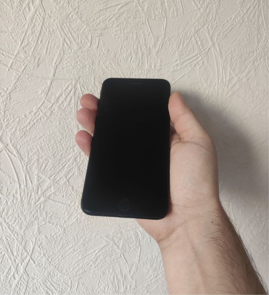 Iphone 7 plus Black apple (Айфон 7+)