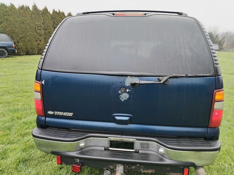 Chevrolet Tahoe gmt800 5,3 chrupek