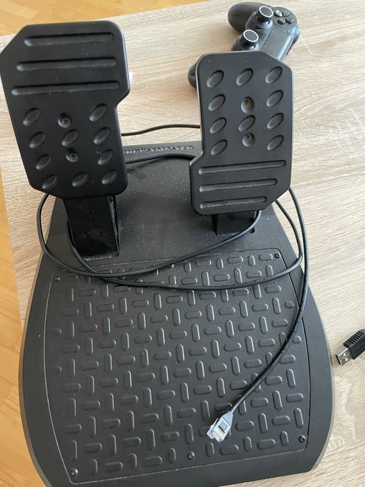 Trustmaster T80 ferrari 488 gtb, ps4