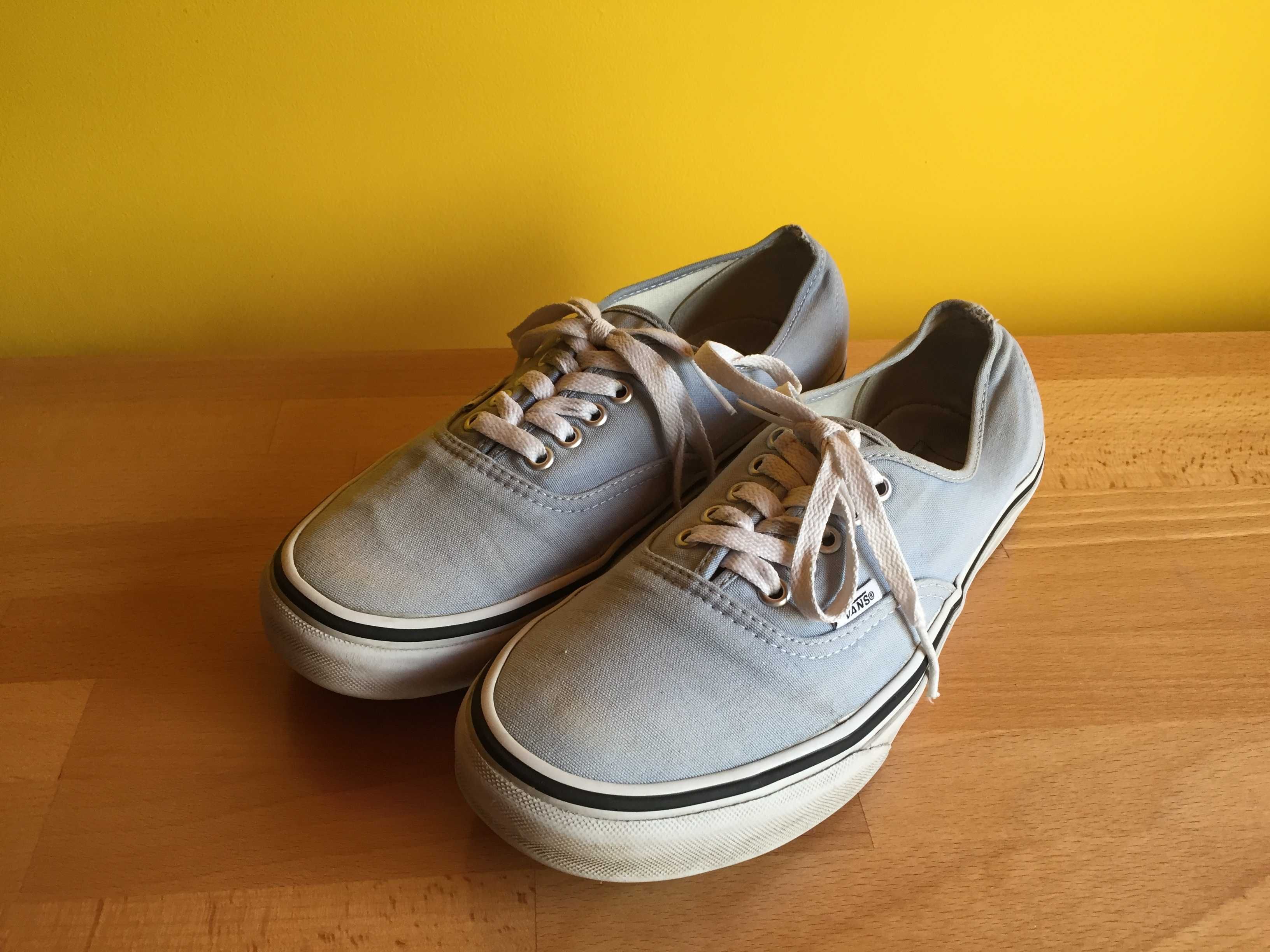 KA392 Vans Authentic 42