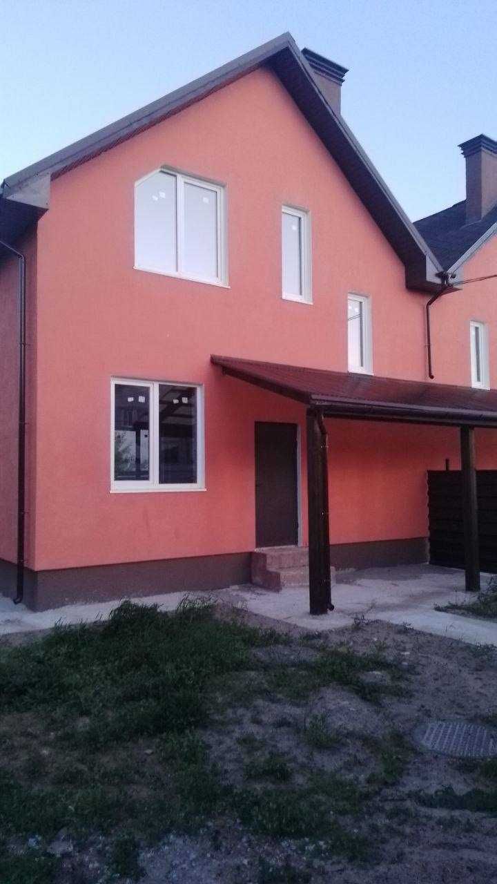 Продам таунхаус на дві родини р-н Холодна гора