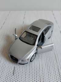 Металлическая машинка Audi A6