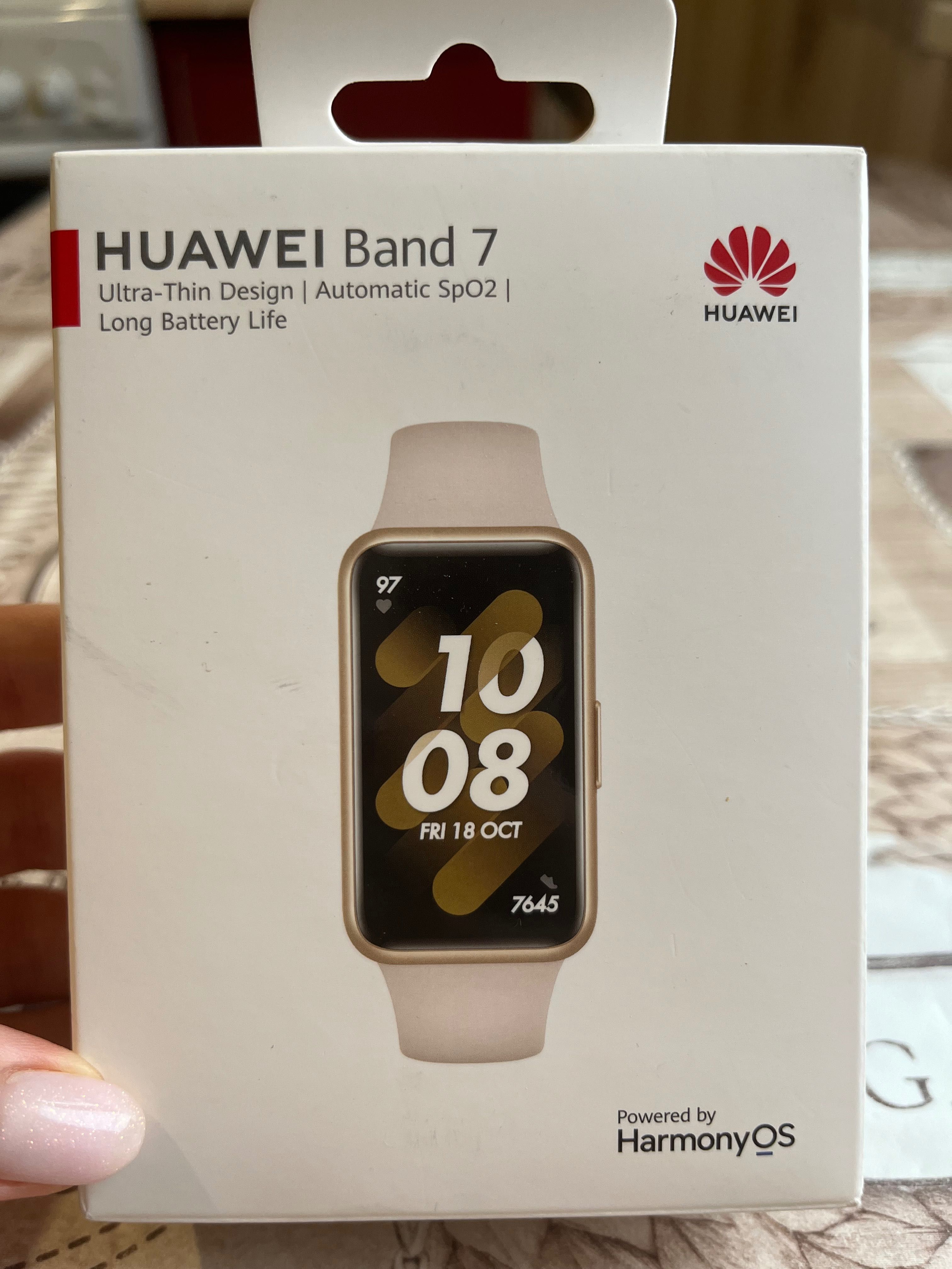 Продається чудовий фітнес-браслет Huawei Band 7.