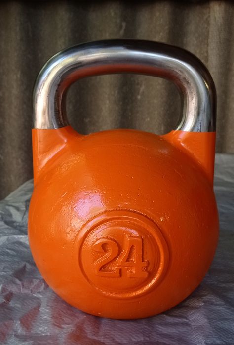 Соревновательные гири 4,6,8,16,20,22,24,26,28,30,32,34,36,38,40 кг