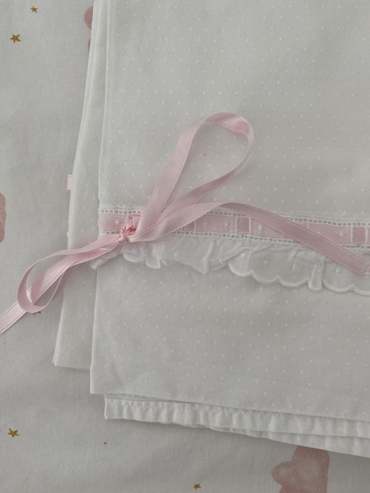 Conjunto lençóis bordados para mini berço