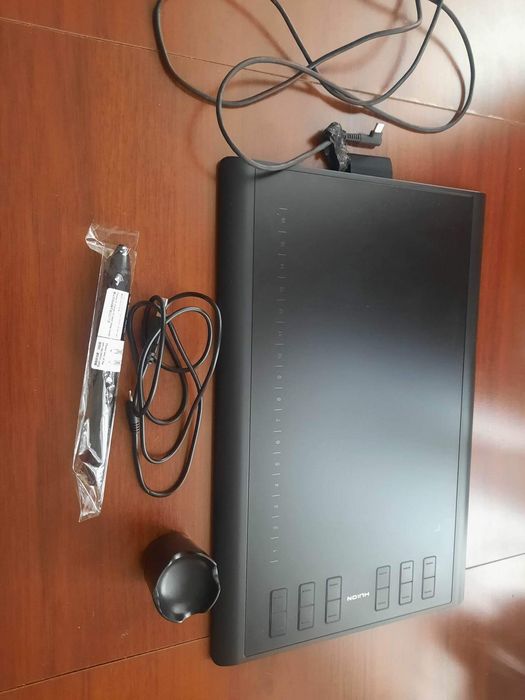 Profesjonalny tablet graficzny HUION 1060 PLUS
