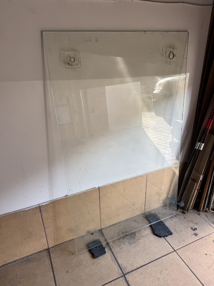 Szyba 70x110 na daszek, okap, wejście szkło. Zadaszenie.