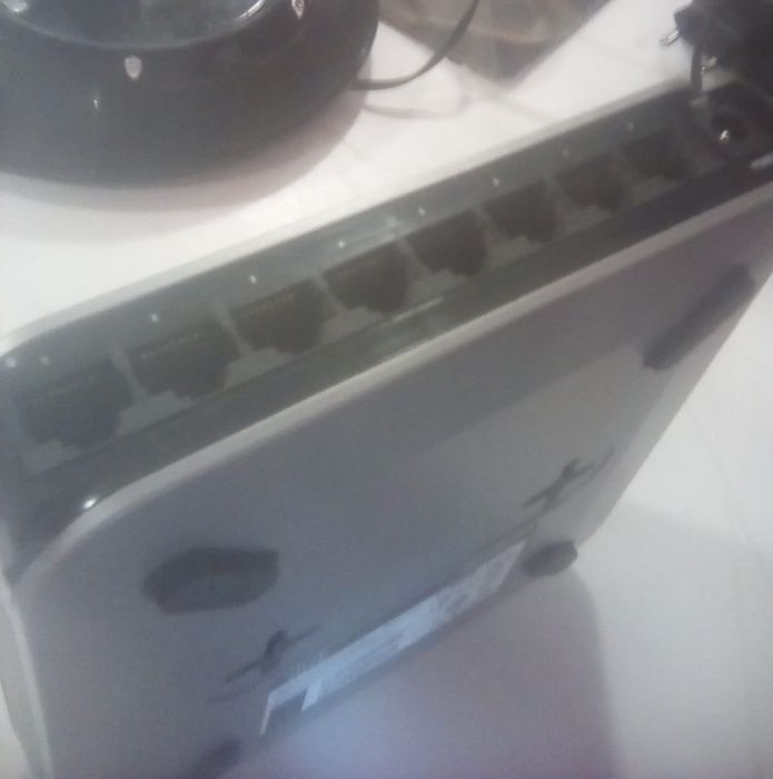 Switch-Cisco SG 100D-08