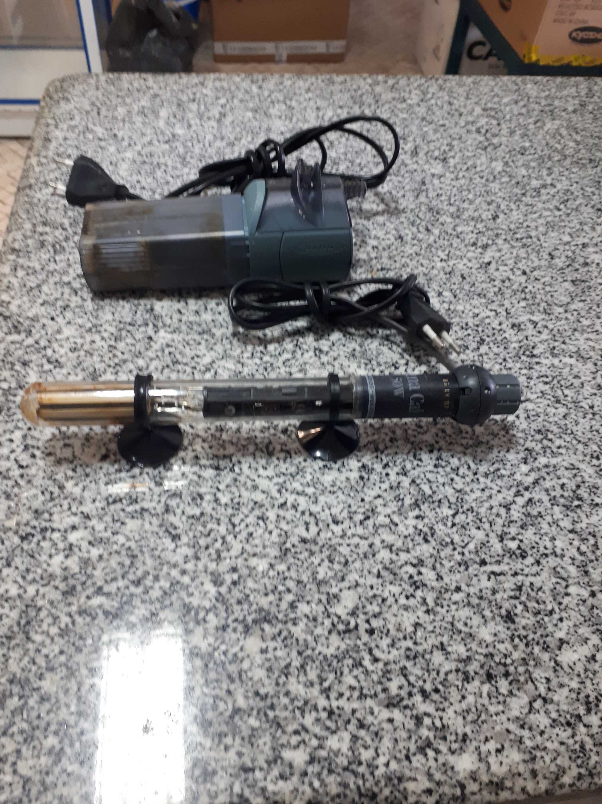 Aquário da Rena completo para água quente com móvel. (Usado).