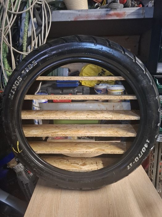 półka na hot wheelsy i inne modele