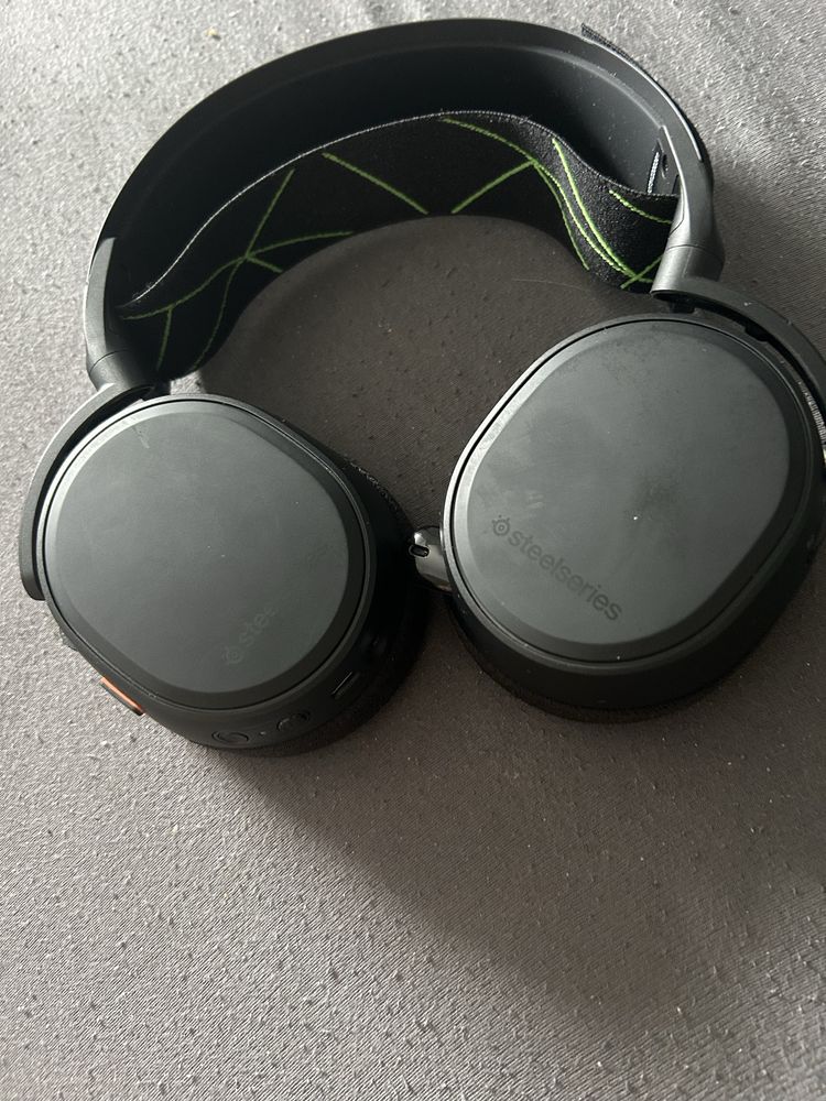 Sluchawki arctis 9 wirelles