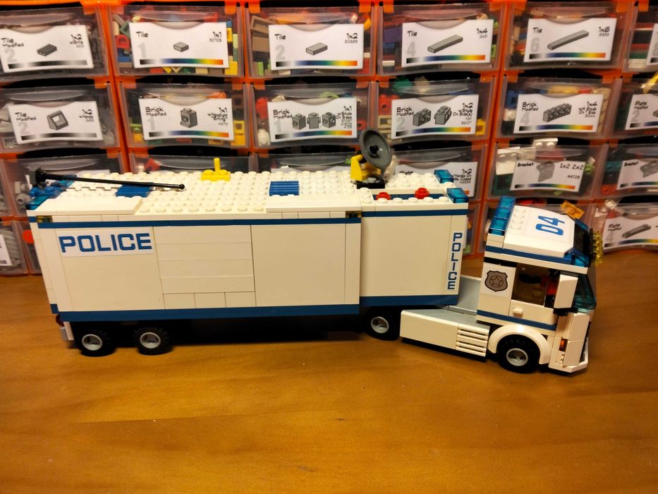 Lego city 60044 - Mobile Police Unit