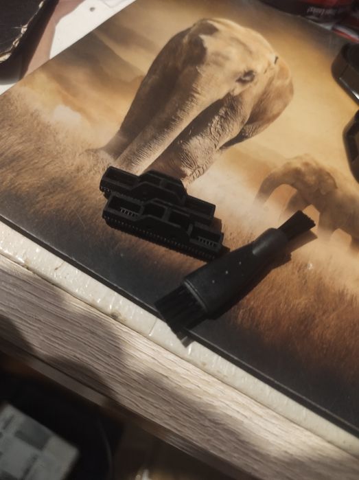 Golarka Kemei 1102 + 2 ostrza