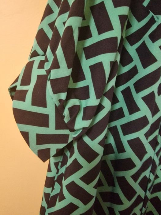 Шифонове плаття 54-56 розміру,  зеленого кольору,  не підійшов розмір