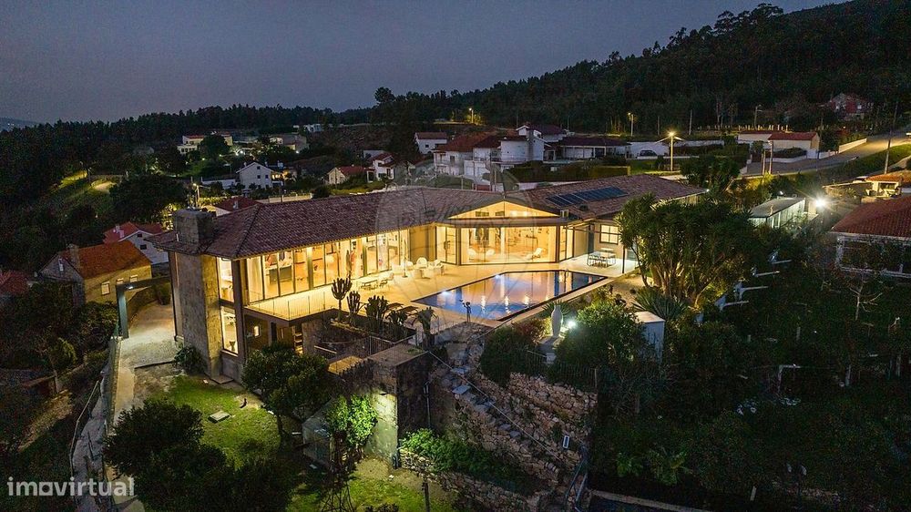 Moradia T7 para venda