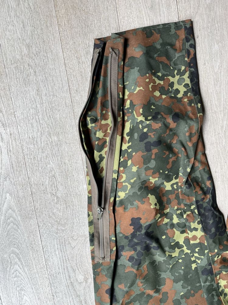 Kurtka  z kapturem i spodnie wodoodporne Flecktarn Bundeswera